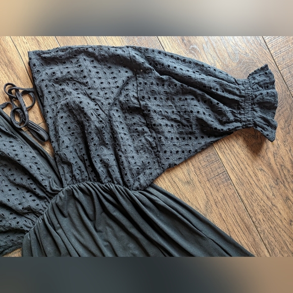 New! NINEXIS Size S Deep Front & Back V Toe Back Bohemian Mini Crochet Coverup - Picture 3 of 16